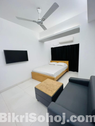 Rent Fully Appointed Studio Apartments with Modern Furniture